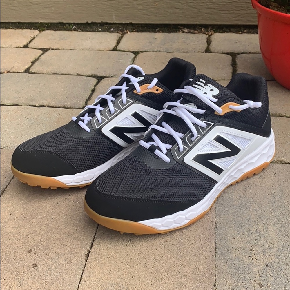 COPY - New Balance Baseball Shoes
